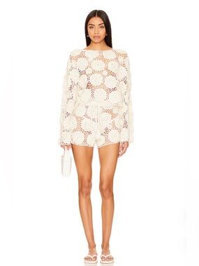 ISO Tularosa Zephyr floral crochet set 
DO NOT BUY!!! ISO